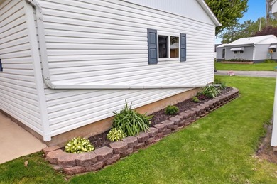Here is the home you have been looking for! Immaculately kept - photo 29
