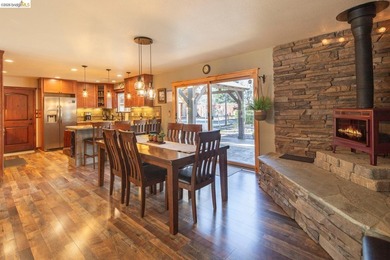 Welcome to Your New Haven! Nestled on a peaceful, forested road - photo 33