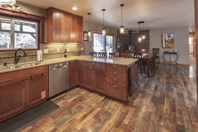 Welcome to Your New Haven! Nestled on a peaceful, forested road - photo 36