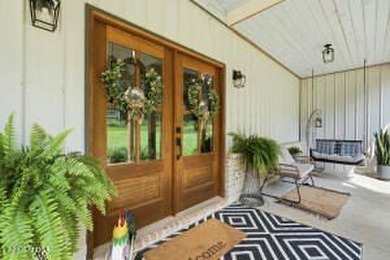 Custom Barndominium on 49.27 Acres in Gray, GA. This 4-bedroom - photo 6