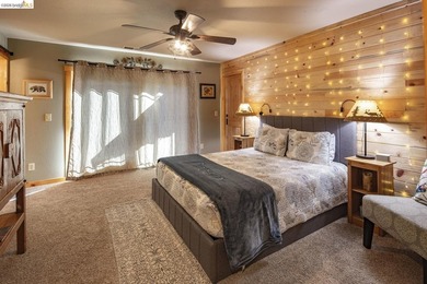 Welcome to Your New Haven! Nestled on a peaceful, forested road - photo 37