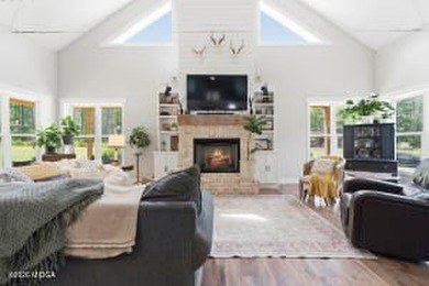 Custom Barndominium on 49.27 Acres in Gray, GA. This 4-bedroom - photo 8