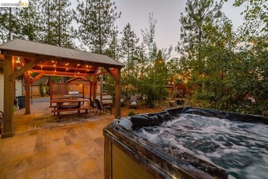 Welcome to Your New Haven! Nestled on a peaceful, forested road - photo 46