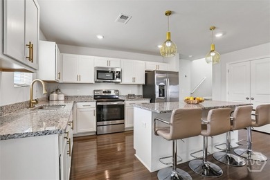Welcome to your private waterfront retreat! Nestled on 0.74 - photo 8