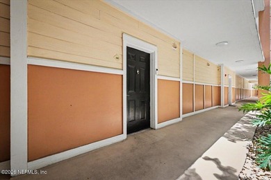 Welcome to luxury living at The Esplanade at St. Johns Town - photo 3
