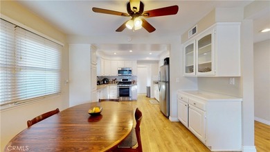 Located in one of North Huntington Beach's most desirable - photo 5