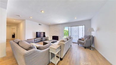 Located in one of North Huntington Beach's most desirable - photo 7