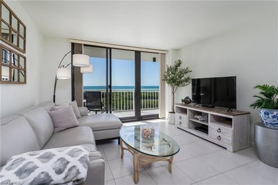 Beachfront condo with 2 bedrooms and 2 bathroom. Spectacular - photo 11