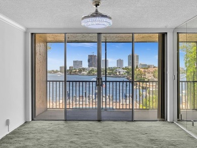 Imagine waking up to gentle waterfront breezes and spectacular - photo 15