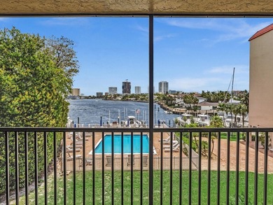 Imagine waking up to gentle waterfront breezes and spectacular - photo 17