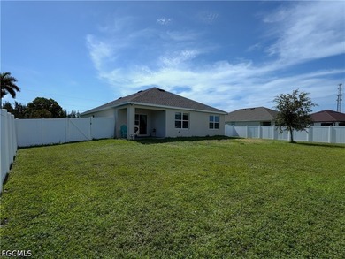 Welcome to this move-in-ready 4-bedroom, 2-bath home offering 1 - photo 33