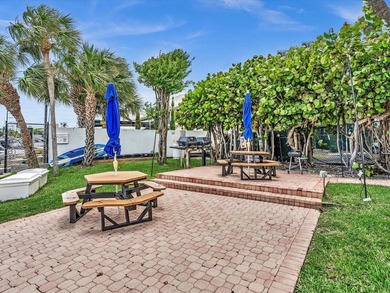 Imagine waking up to gentle waterfront breezes and spectacular - photo 37