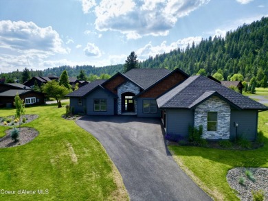 Lake Home For Sale in Sandpoint, Idaho