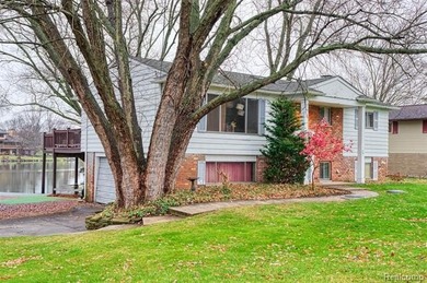Lake Home Active Under Contract in Brighton, Michigan