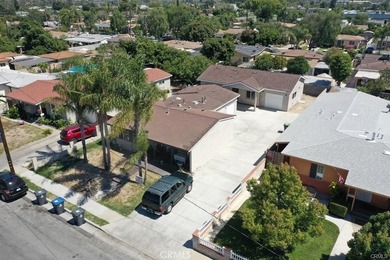 Discover the Perfect Home in Santa Ana! Don't miss this - photo 3