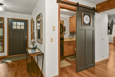 Lakefront, lake view, boat slip available and meticulously - photo 13