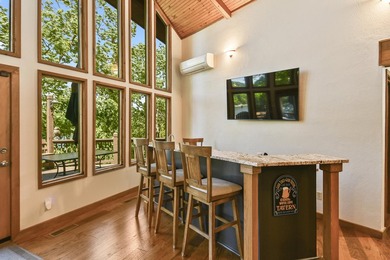 Lakefront, lake view, boat slip available and meticulously - photo 18