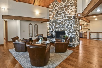 Lakefront, lake view, boat slip available and meticulously - photo 19