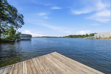Stunning house on Lake Sinclair! This move in ready property has - photo 5