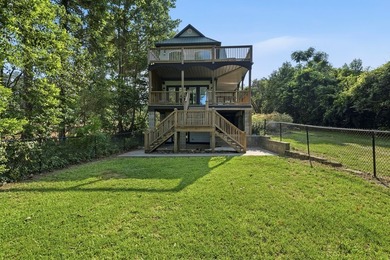 Stunning house on Lake Sinclair! This move in ready property has - photo 8