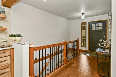 Lakefront, lake view, boat slip available and meticulously - photo 30