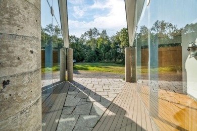 Between the incredible beach setting, the architecture, light - photo 41