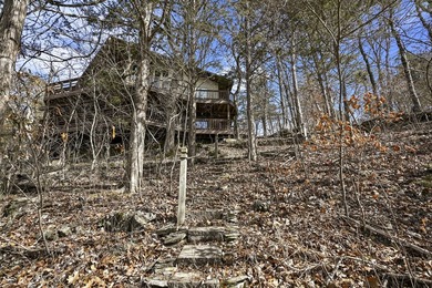 Lakefront, lake view, boat slip available and meticulously - photo 53