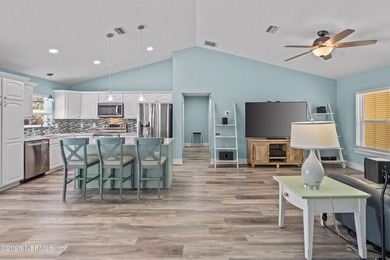 Built in 2022 and thoughtfully designed for comfortable everyday - photo 6