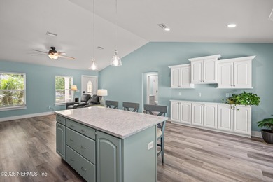Built in 2022 and thoughtfully designed for comfortable everyday - photo 8