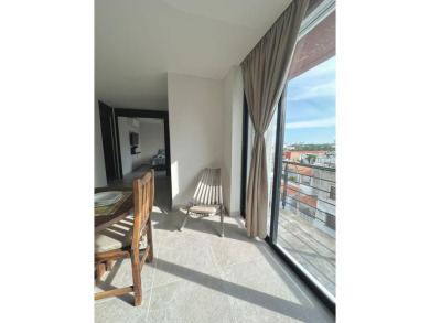 Discover this fully furnished and equipped 2-bedroom, 2-bathroom