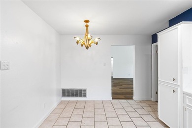 Discover your new home at 1620 Memorial Pkwy in Portland, TX - photo 11