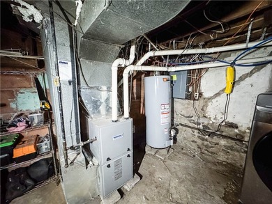 Huge side by side Duplex! This 2 unit property offers 2- 3 - photo 19