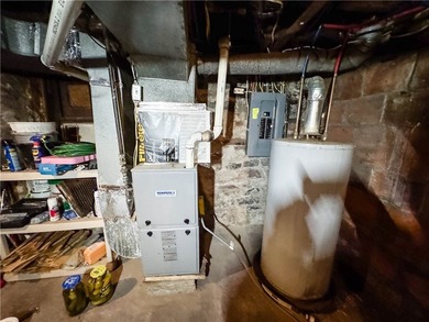 Huge side by side Duplex! This 2 unit property offers 2- 3 - photo 20