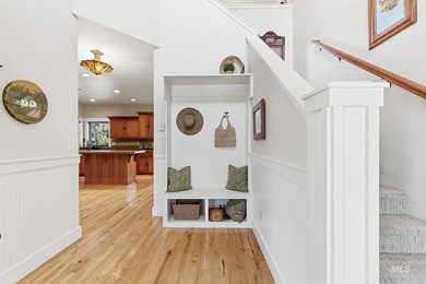 Welcome home to this exceptional residence, thoughtfully crafted - photo 11