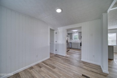 This beautifully renovated 3-bedroom, 2-bathroom home is packed - photo 12