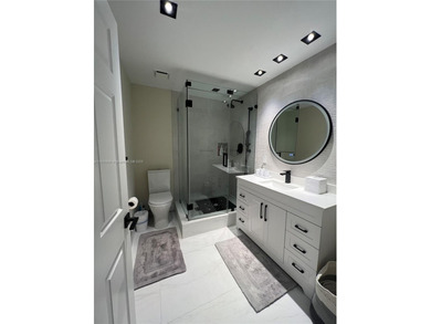 BEAUTIFUL APARTMENT AT THE PRESTIGIOUS MEDITERRANEAN VILLAGE HAS