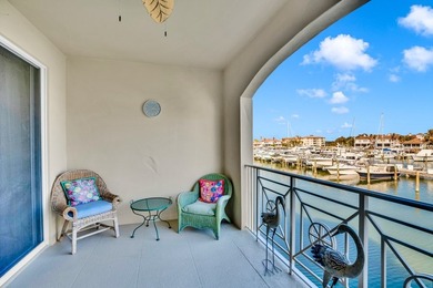 Lovely Harbor front unit with sunny eastern exposure. Beautiful - photo 22