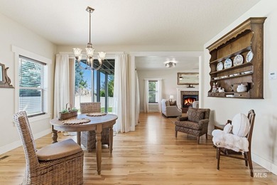 Welcome home to this exceptional residence, thoughtfully crafted - photo 27