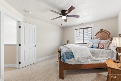 Welcome home to this exceptional residence, thoughtfully crafted - photo 45
