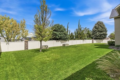 Welcome home to this exceptional residence, thoughtfully crafted - photo 49