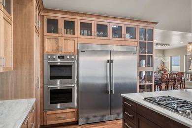 Custom-built waterfront luxury resort home, located in a private - photo 8