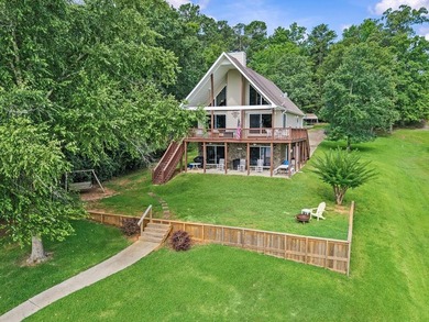 Experience the perfect blend of lakeside luxury and modern - photo 1