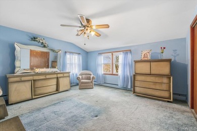 Welcome to this spacious 5-bedroom, 2-full-bath Colonial - photo 28