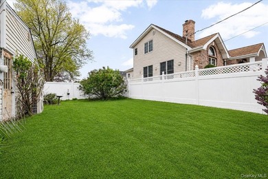 Welcome to this spacious 5-bedroom, 2-full-bath Colonial - photo 30