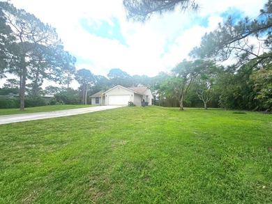 This beautiful 3BR/2BA home sits on a spacious 1.15 acre lot and - photo 32