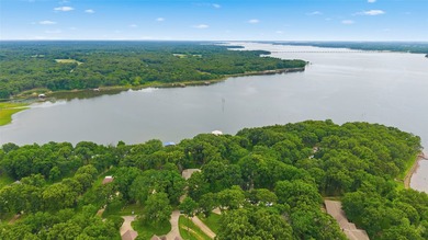 Welcome to your waterfront retreat on world-renowned Lake Fork - photo 36