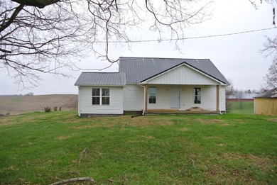 Lake Home For Sale in Franklin, Kentucky