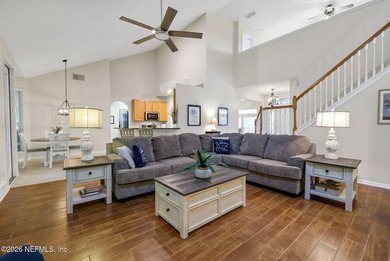 Welcome to this stately Florida home in the secluded community - photo 15