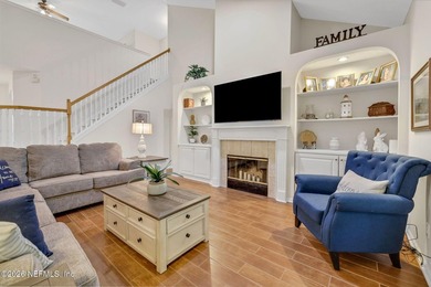 Welcome to this stately Florida home in the secluded community - photo 18
