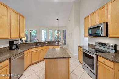 Welcome to this stately Florida home in the secluded community - photo 20